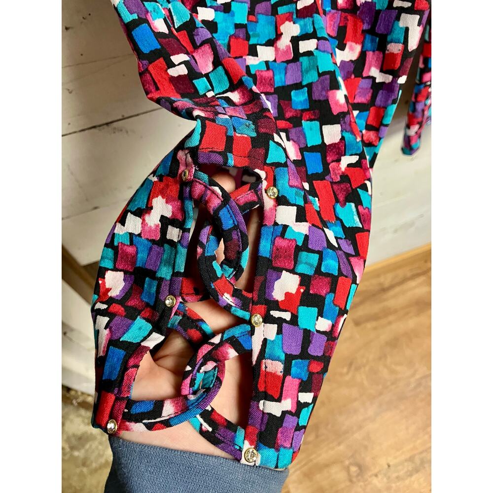 Attyre New York Patterned Capri Pants Size 12. - Picture 3 of 4